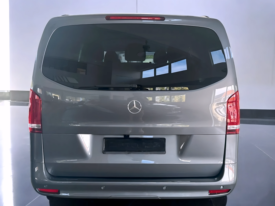 Mercedes-Benz Vito Tourer Pro 119 CDI 4MATIC Long (4)