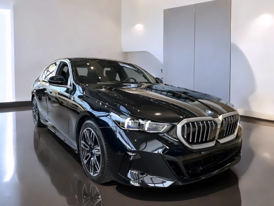 BMW Seria 5 530e xDrive M Sport