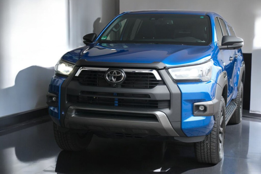 Toyota Hilux 2.8 D-4D Invincible 4x4