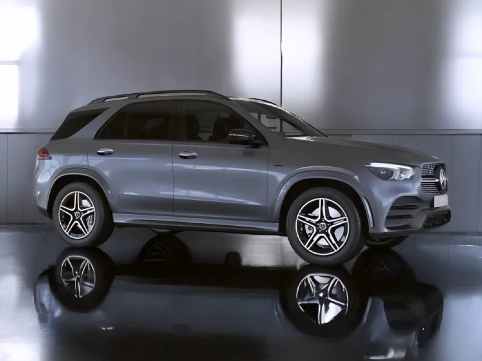 Mercedes-Benz GLE 350e 4MATIC (2)