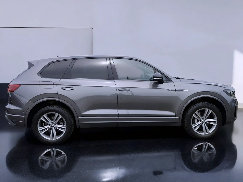 Volkswagen Touareg V6 TDI R-Line (2)