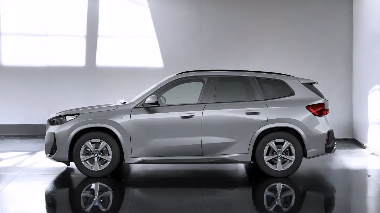 BMW X1 xDrive23i (3)