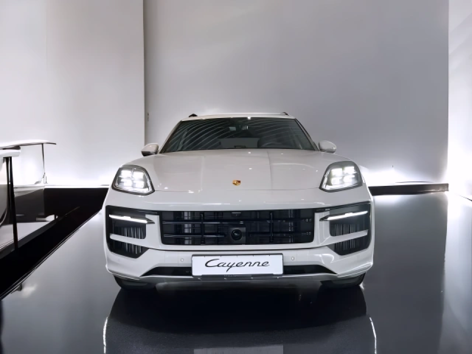 Porsche Cayenne E-Hybrid (2)