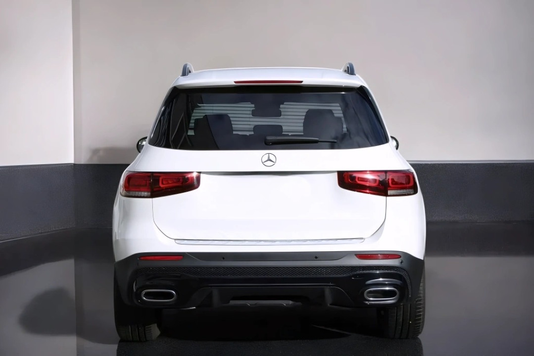 Mercedes-Benz GLB 200d (5)