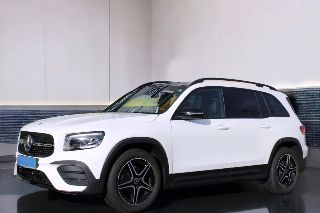 Mercedes-Benz GLB 200d (3)