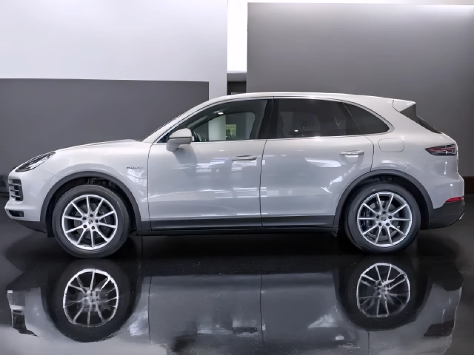 Porsche Cayenne E-Hybrid (3)