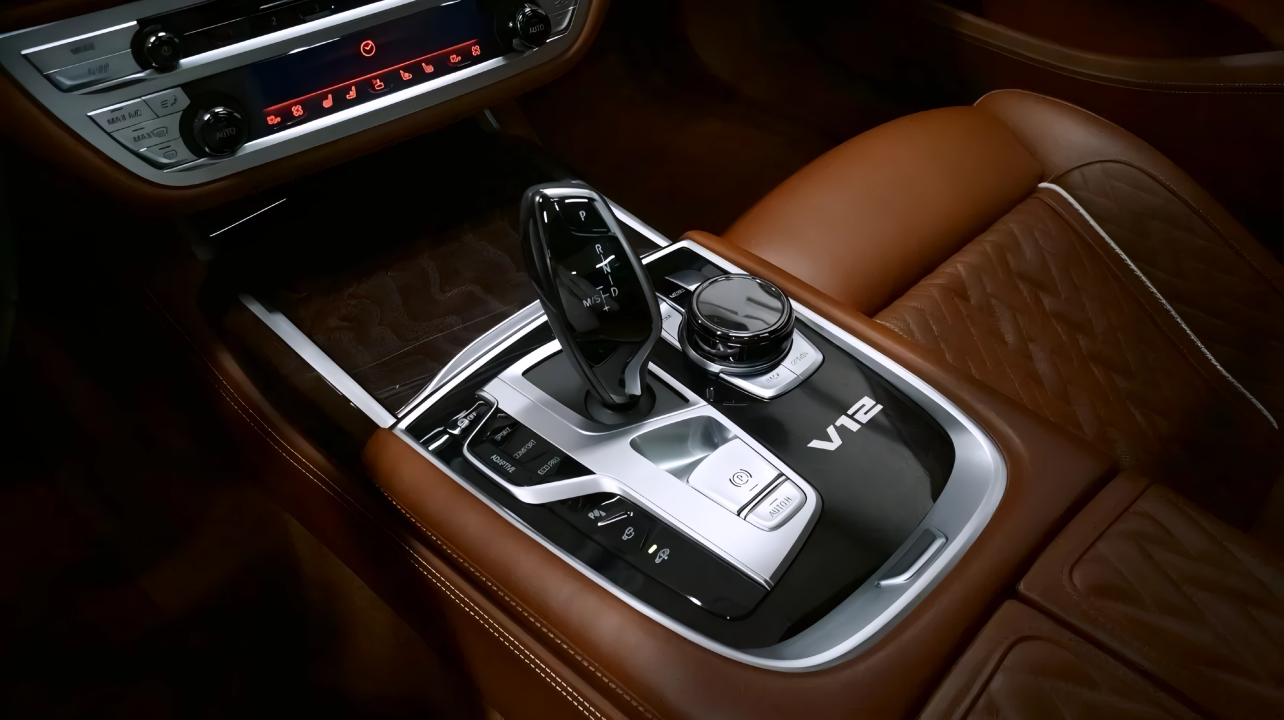 BMW M760 xDrive - foto 13