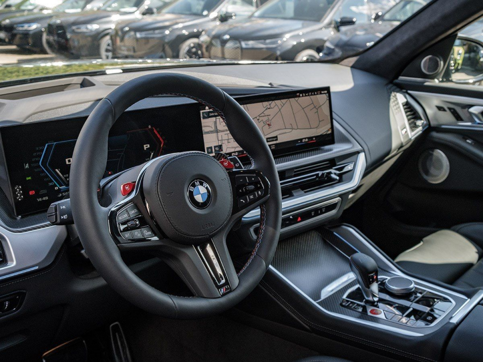 BMW XM 4.4 V8 (653 CP) Plug-in hybrid xDrive Steptronic - foto 7