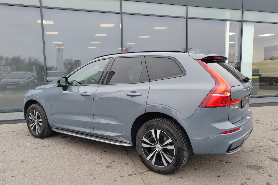 Volvo XC 60 B5 AWD Ultimate Dark (5)