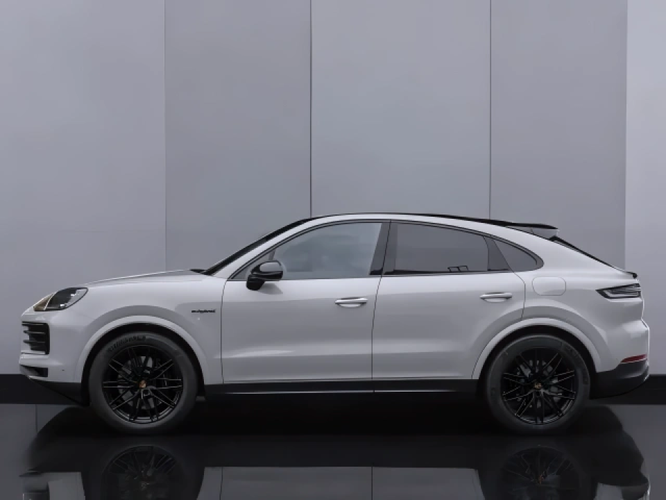 Porsche Cayenne Coupe E-Hybrid (3)