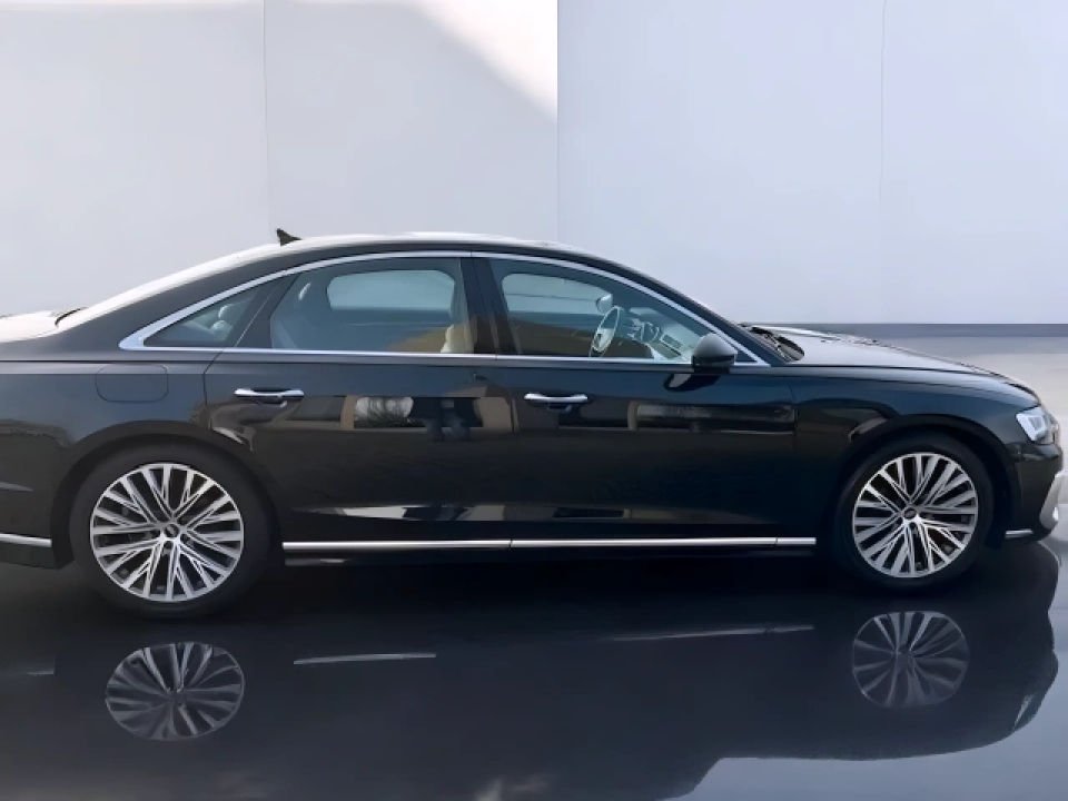 Audi A8 50TDI quattro tiptronic (2)