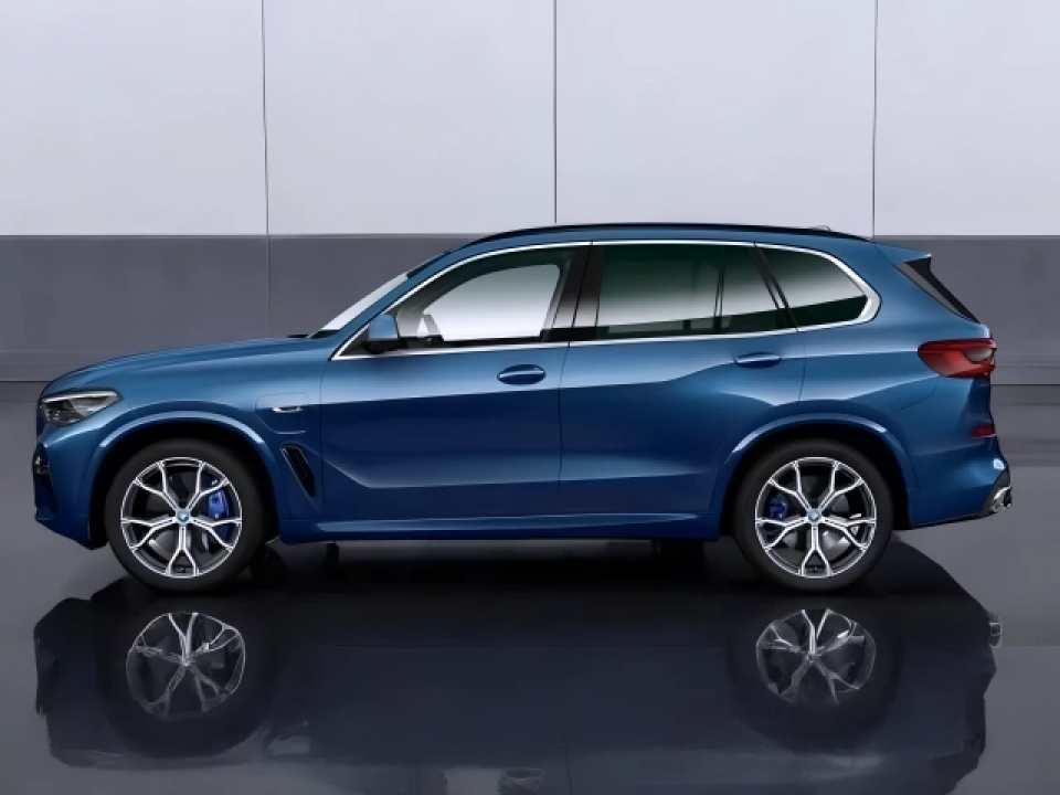 BMW X5 xDrive45e M-Sport (2)
