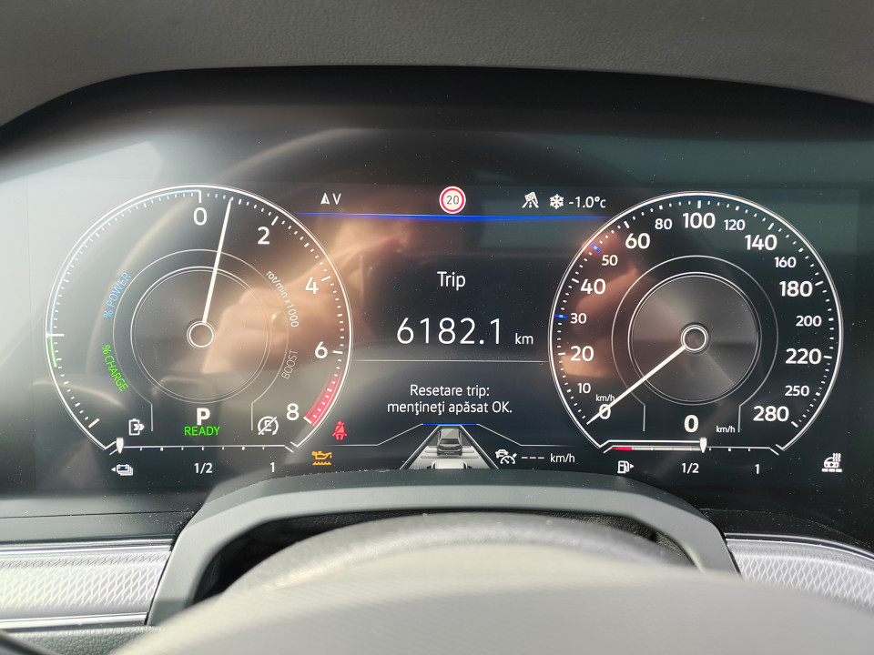 Volkswagen Touareg R TSI eHybrid - foto 23