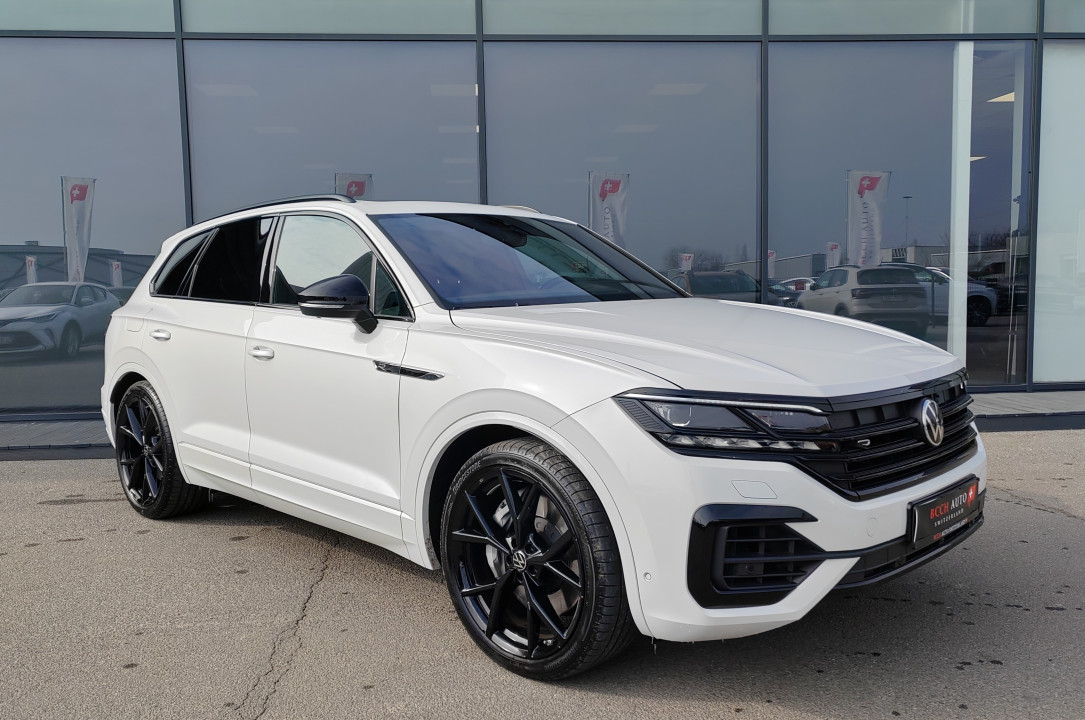 Volkswagen Touareg 3.0 TSI eHybrid R-Line (1)