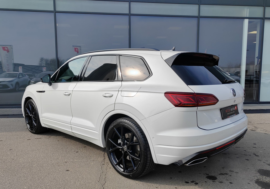 Volkswagen Touareg 3.0 TSI eHybrid R-Line (5)