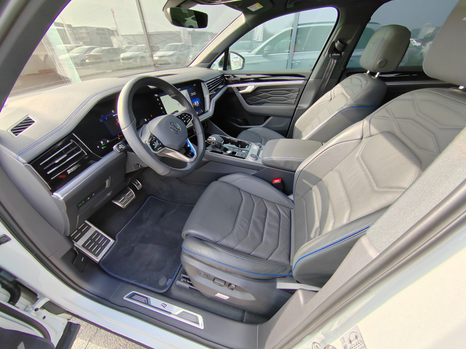 Volkswagen Touareg R TSI eHybrid - foto 11