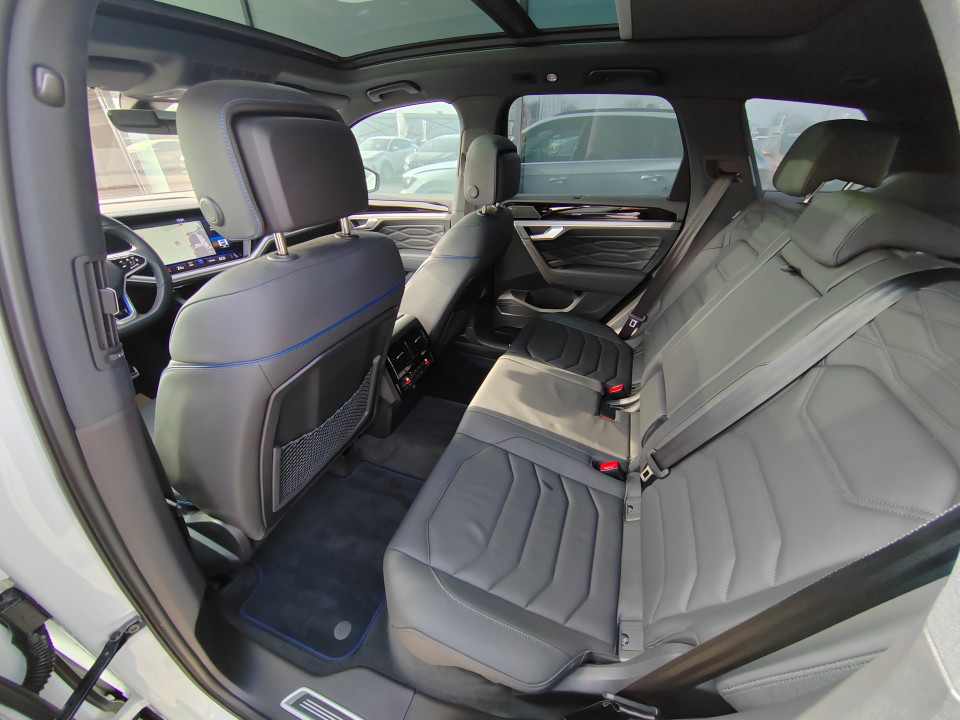 Volkswagen Touareg R TSI eHybrid - foto 14