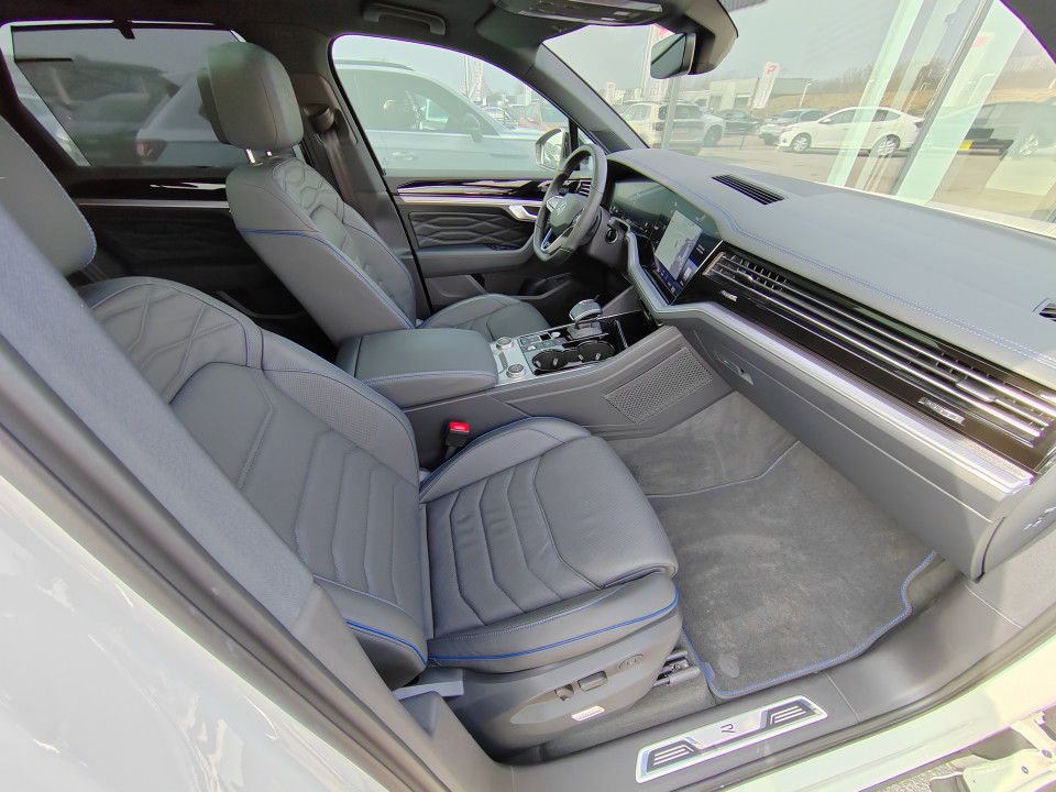 Volkswagen Touareg R TSI eHybrid - foto 16