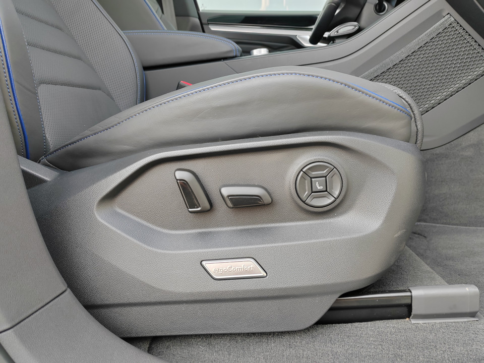 Volkswagen Touareg R TSI eHybrid - foto 17