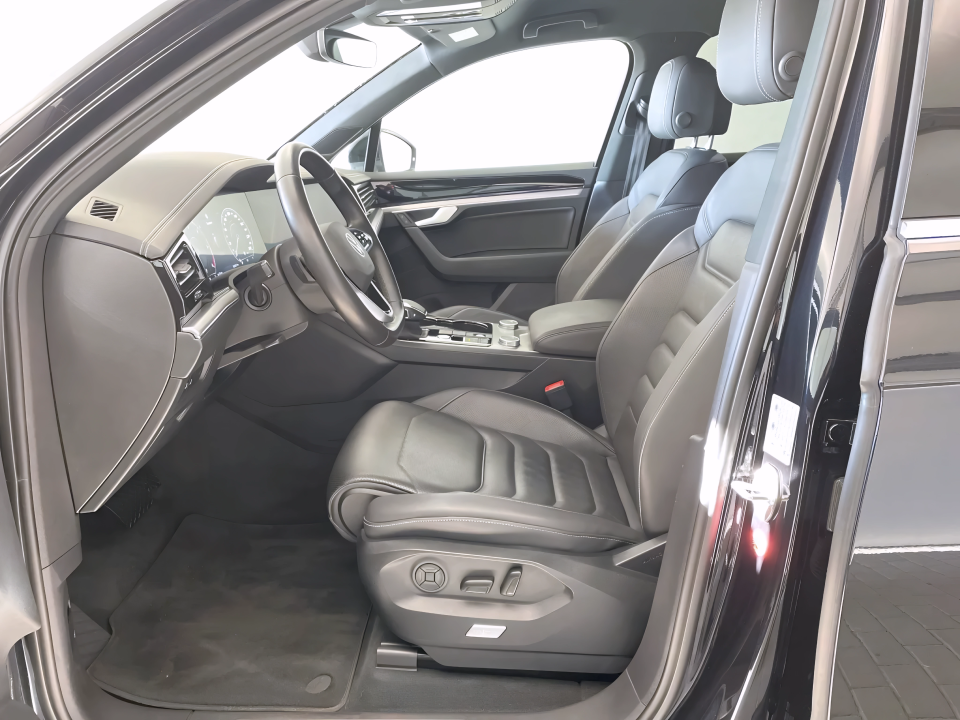 Volkswagen Touareg 3.0 V6 TDI Elegance (3)