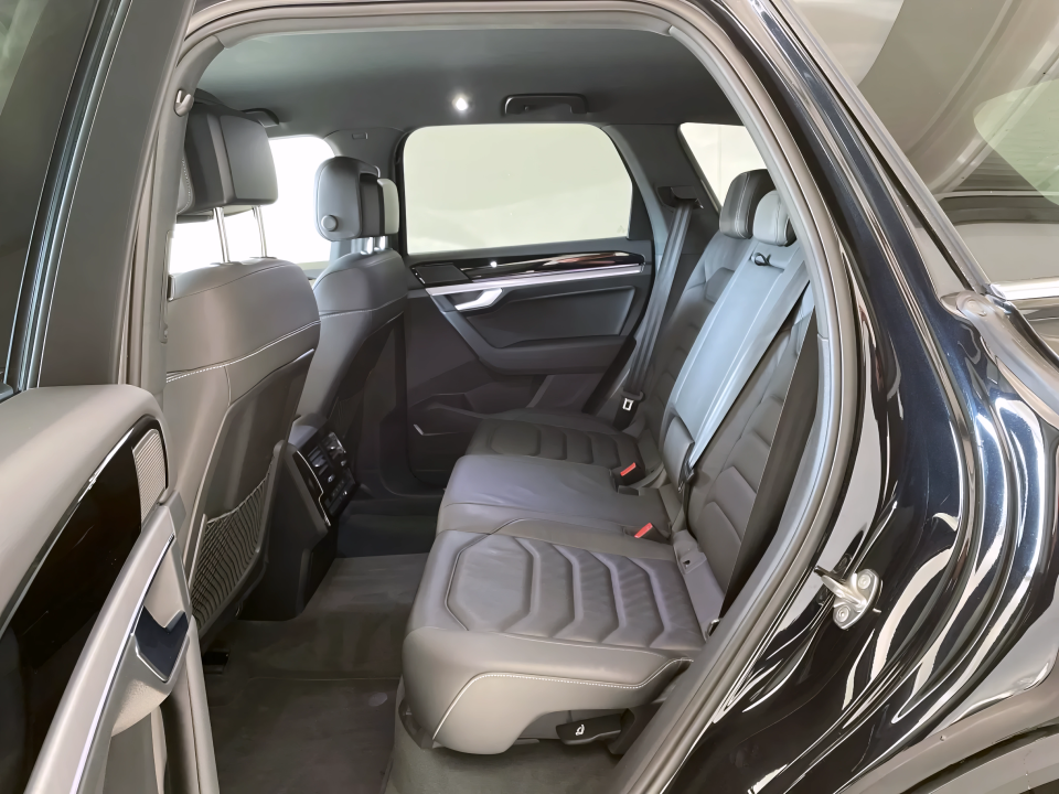 Volkswagen Touareg 3.0 V6 TDI Elegance (4)