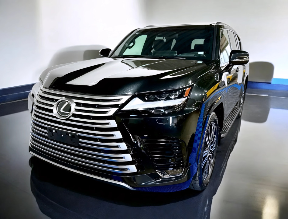 Lexus Seria LX 600 (3)