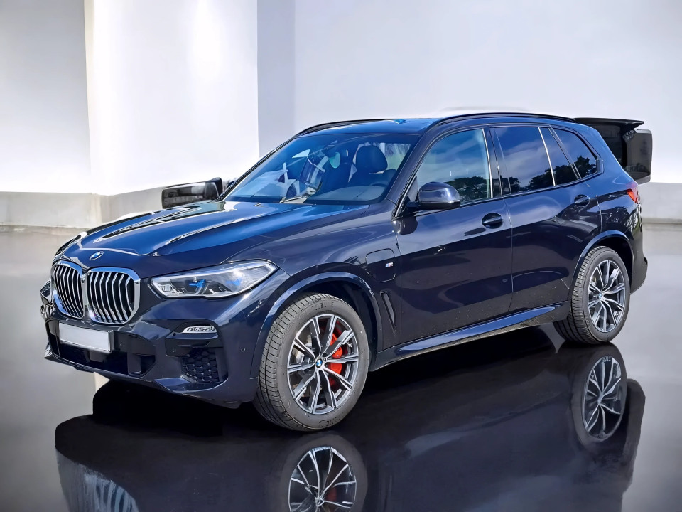 BMW X5 xDrive45e (3)