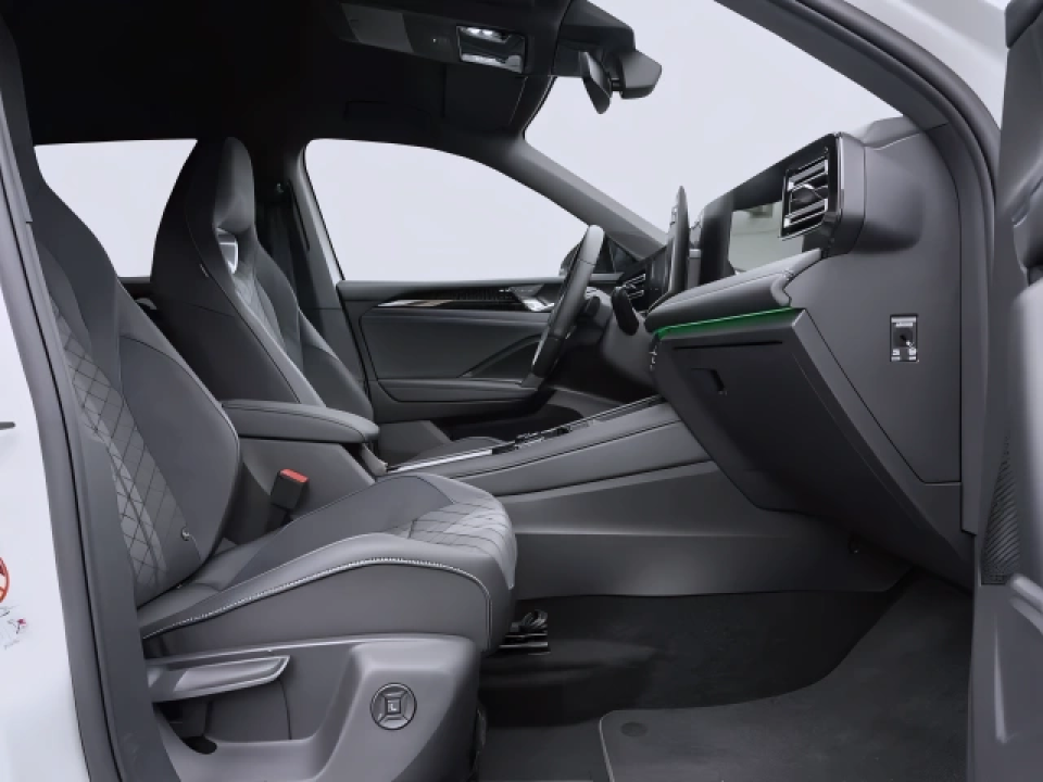 Volkswagen Tiguan 1.5 eHybrid DSG R-Line (5)