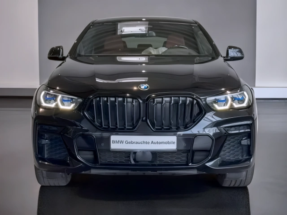BMW X6 xDrive40d M-Sport (2)