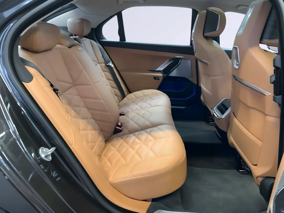 BMW Seria 7 740d xDrive (5)