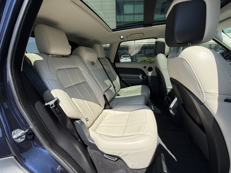 Land Rover Range Rover Sport 3.0 TDV6 HSE AWD - foto 19