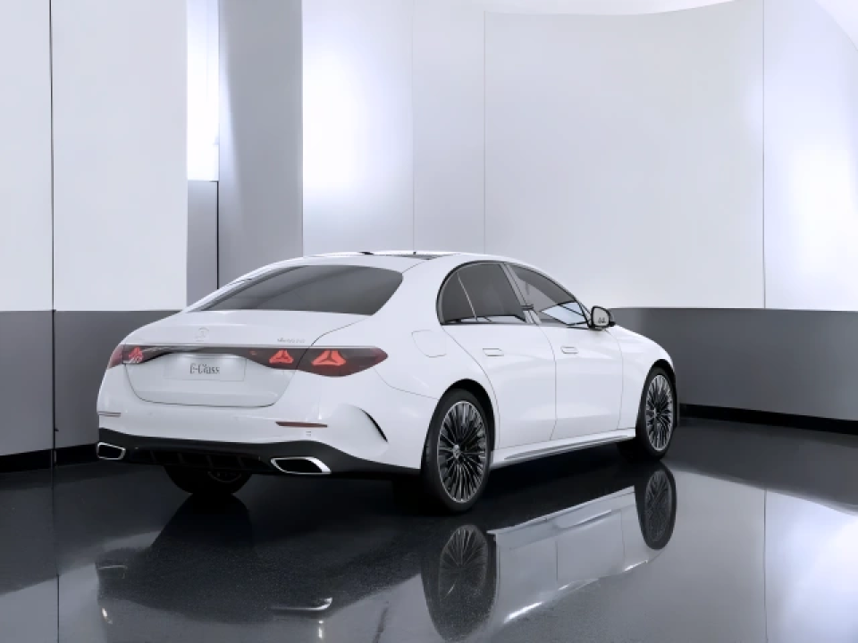 Mercedes-Benz E 450 4Matic AMG (2)