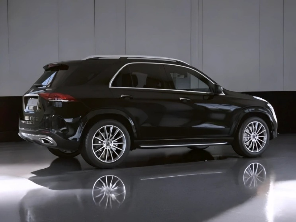 Mercedes-Benz GLE 350e 4MATIC AMG Line - foto 9