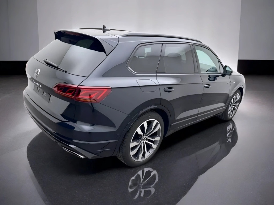 Volkswagen Touareg V6 3.0 TDI R-Line (3)