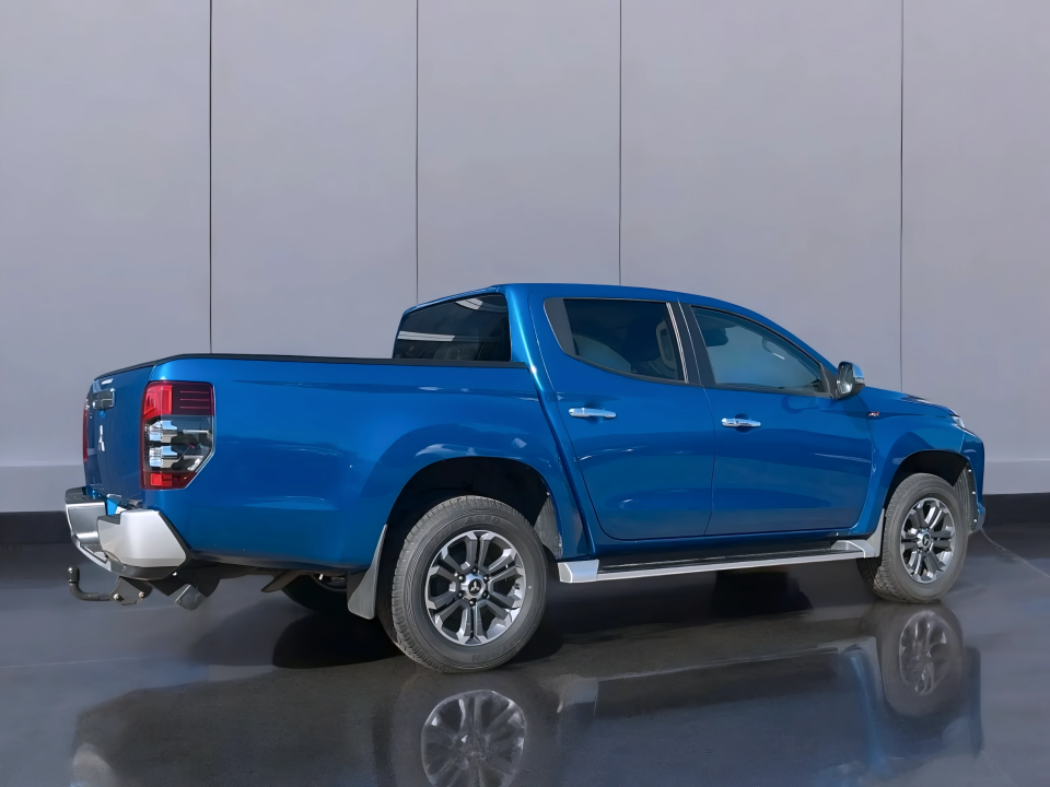 Mitsubishi L200 Double Cab 4WD (3)