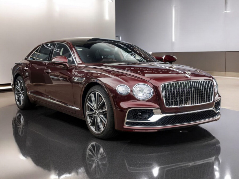 Bentley Flying Spur V8 First Edition Mulliner (3)