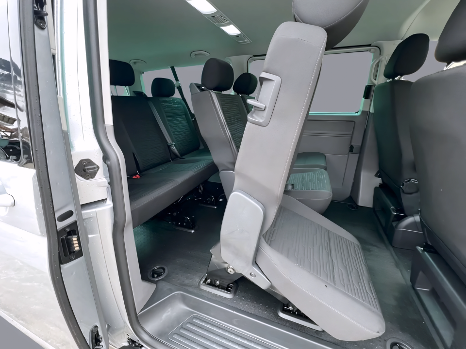 Volkswagen Caravelle T6.1 2.0 TDI 4MOTION DSG Long (5)