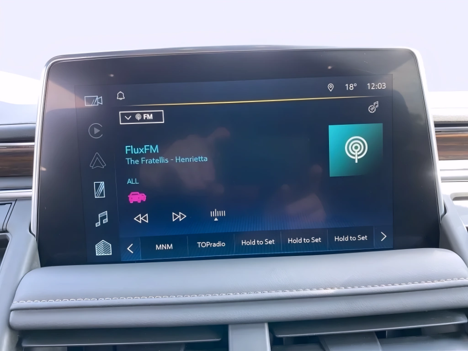 Chevrolet Suburban 4WD High Country (5)