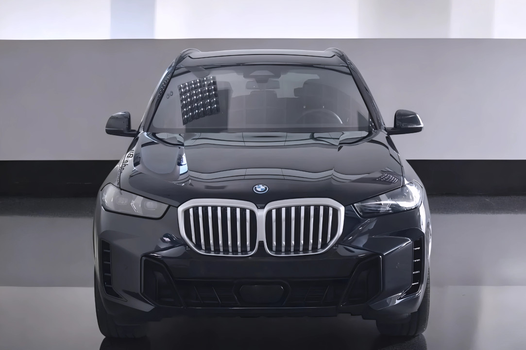 BMW X5 xDrive50e M-Sport (2)