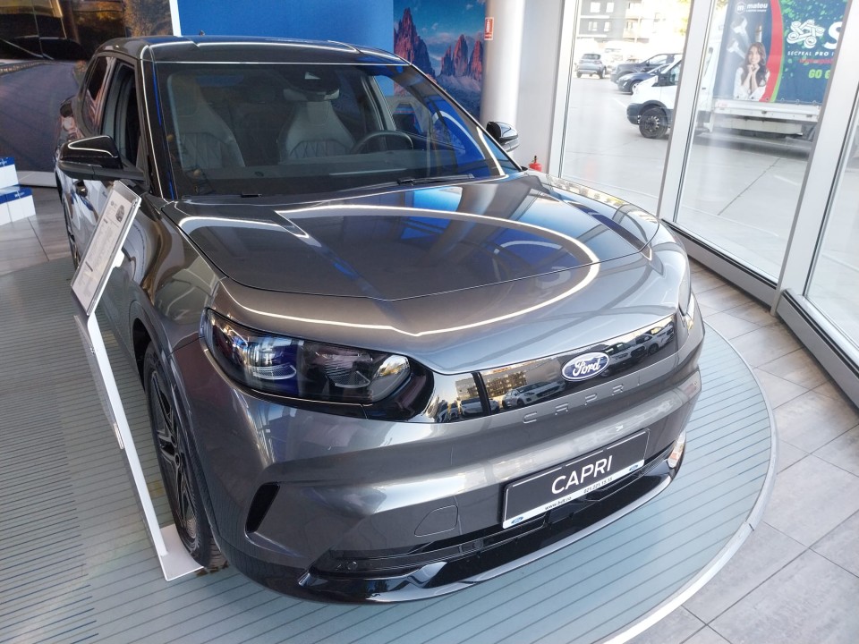 ford capri 5 usi premium electric autonomie extinsa 286 cp at rwd 368cc1ecb11eb2