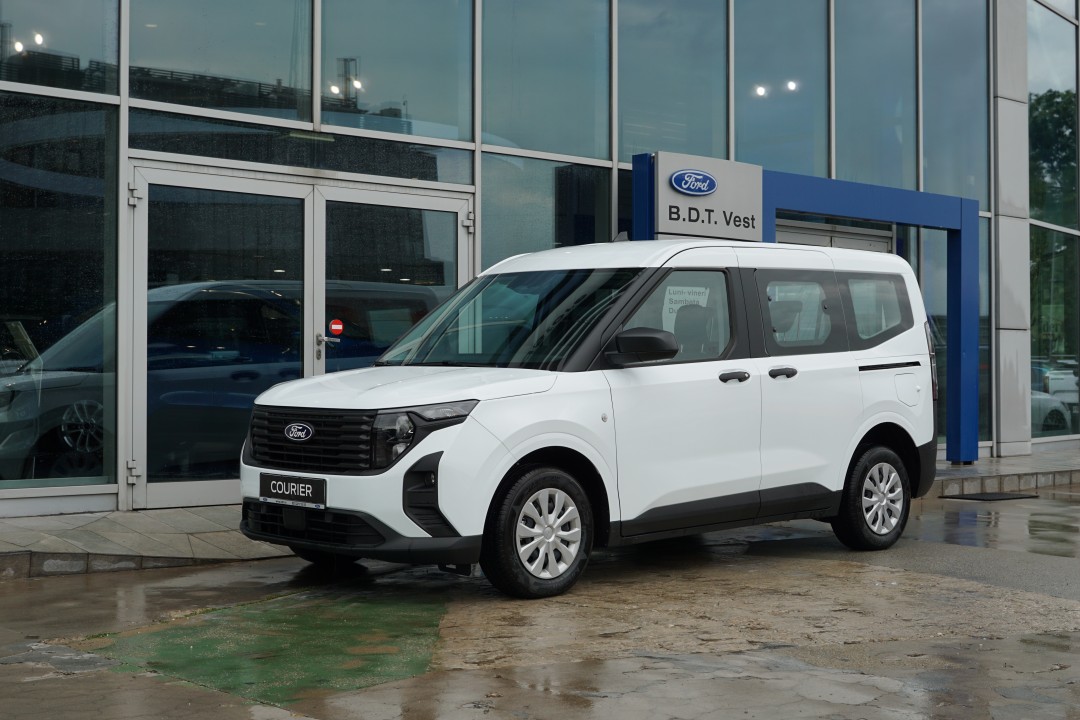 ford courier tourneo trend 1 0l ecoboost 125cp m6 06a60e0e4b24be