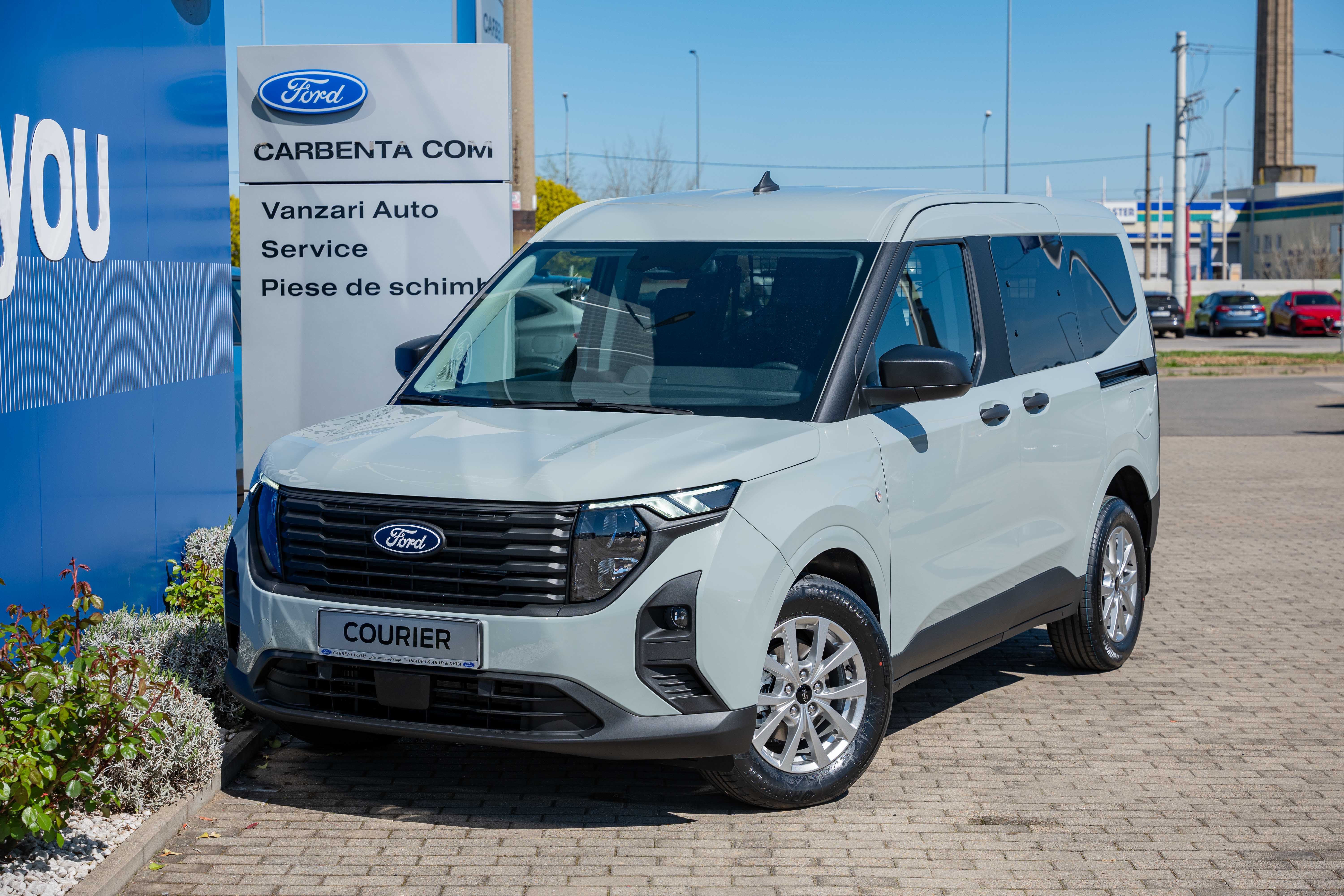 noul transit courier trend 09a906d93fff2266b3c00a56fe93c3f0