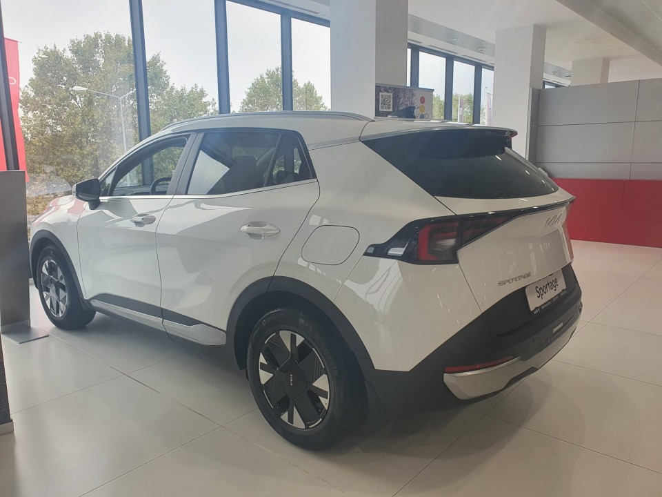 KIA Sportage 2025 — imagine 3