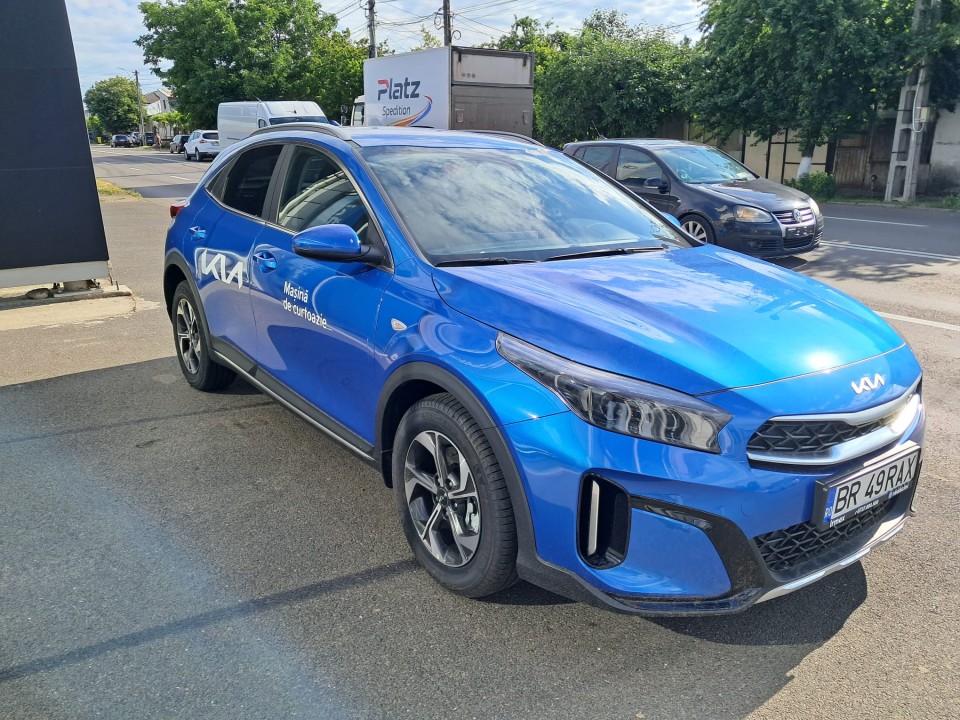 KIA Xceed 2025 — imagine 1