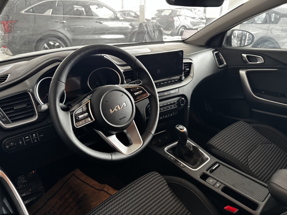 KIA Xceed 2025 — imagine 5
