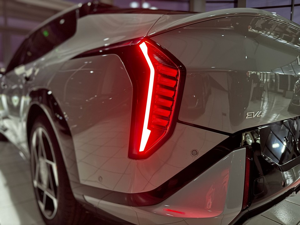 KIA EV4 2025 — imagine 3