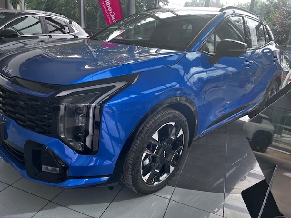 KIA Sportage 2025 — imagine 3