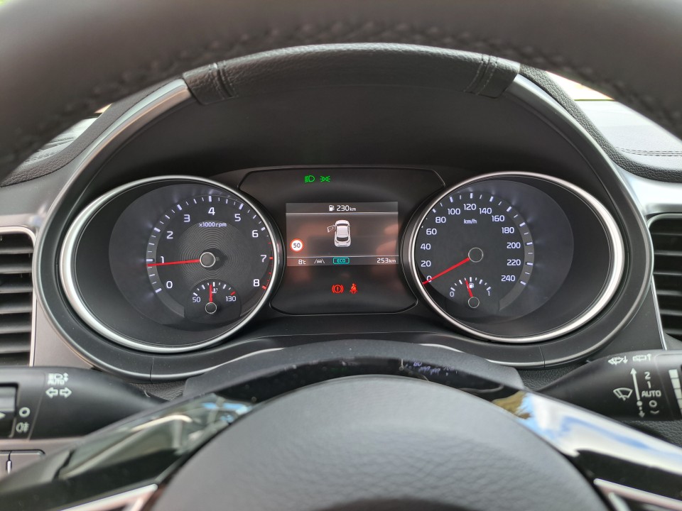 KIA Xceed 2025 — imagine 12