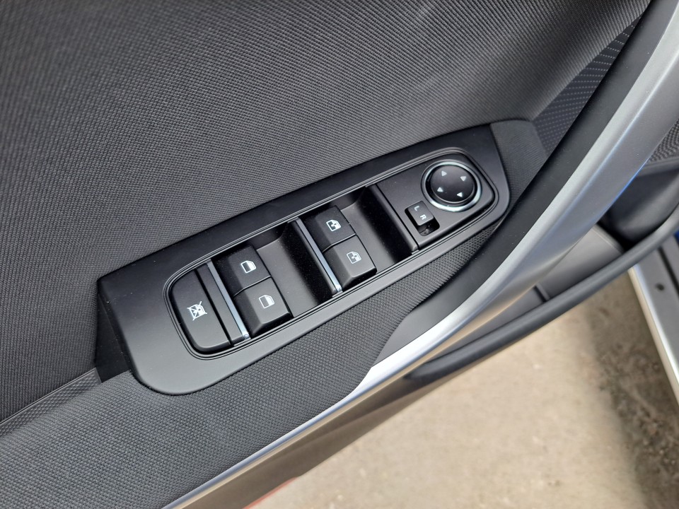 KIA Xceed 2025 — imagine 17