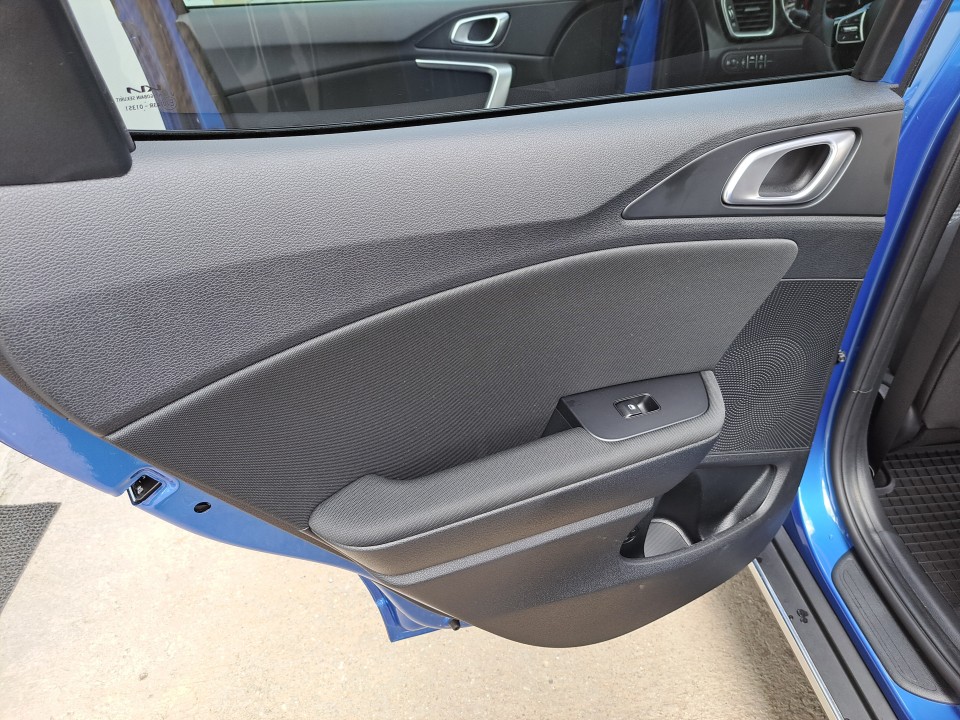 KIA Xceed 2025 — imagine 19